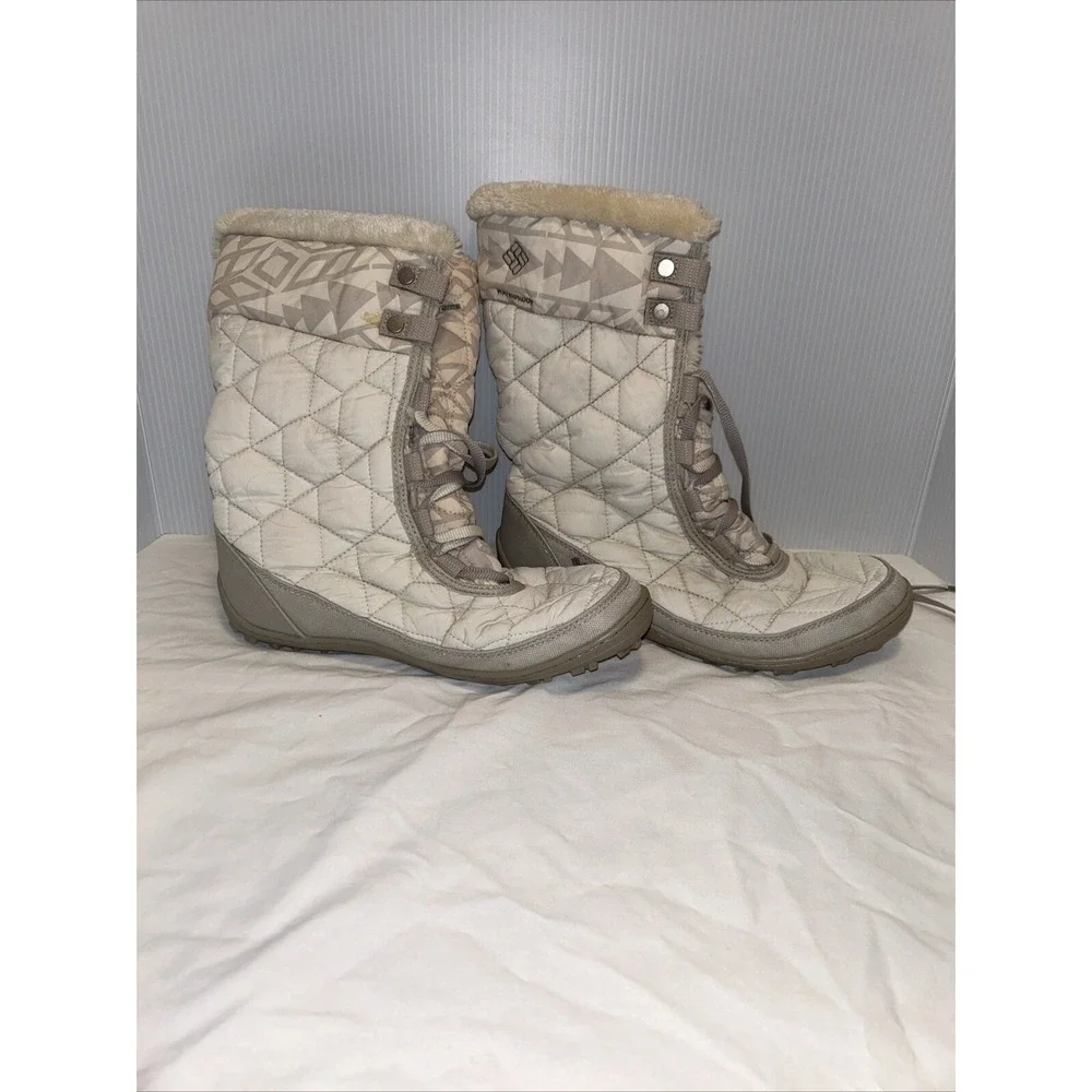 Columbia minx mid ll Stone cream‎ quilted winter boot women's size 8.5
